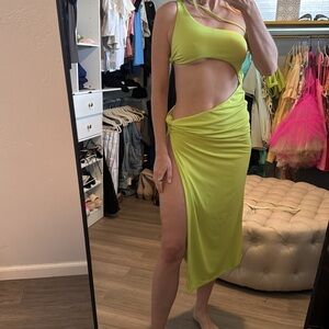 Vibrant Green One-Shoulder Dress